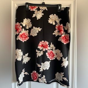 Skirt - Womens floral pencil